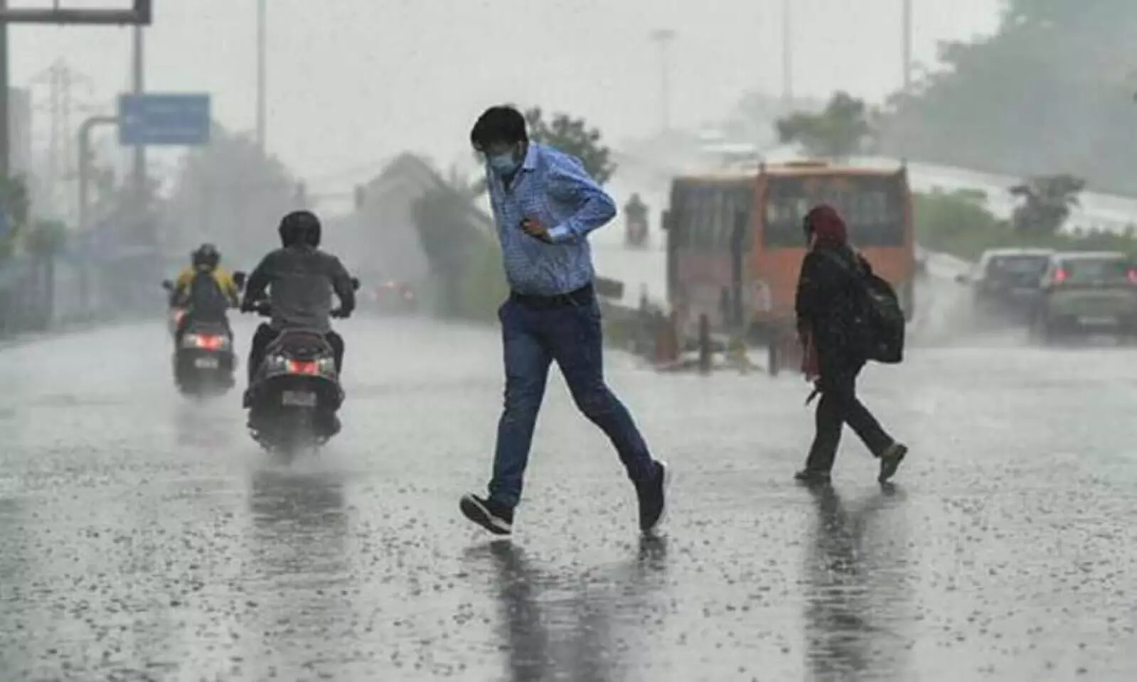 Punjab में तेज हवाओं और बारिश की चेतावनी जारी Punjab में तेज हवाओं और बारिश की चेतावनी जारी