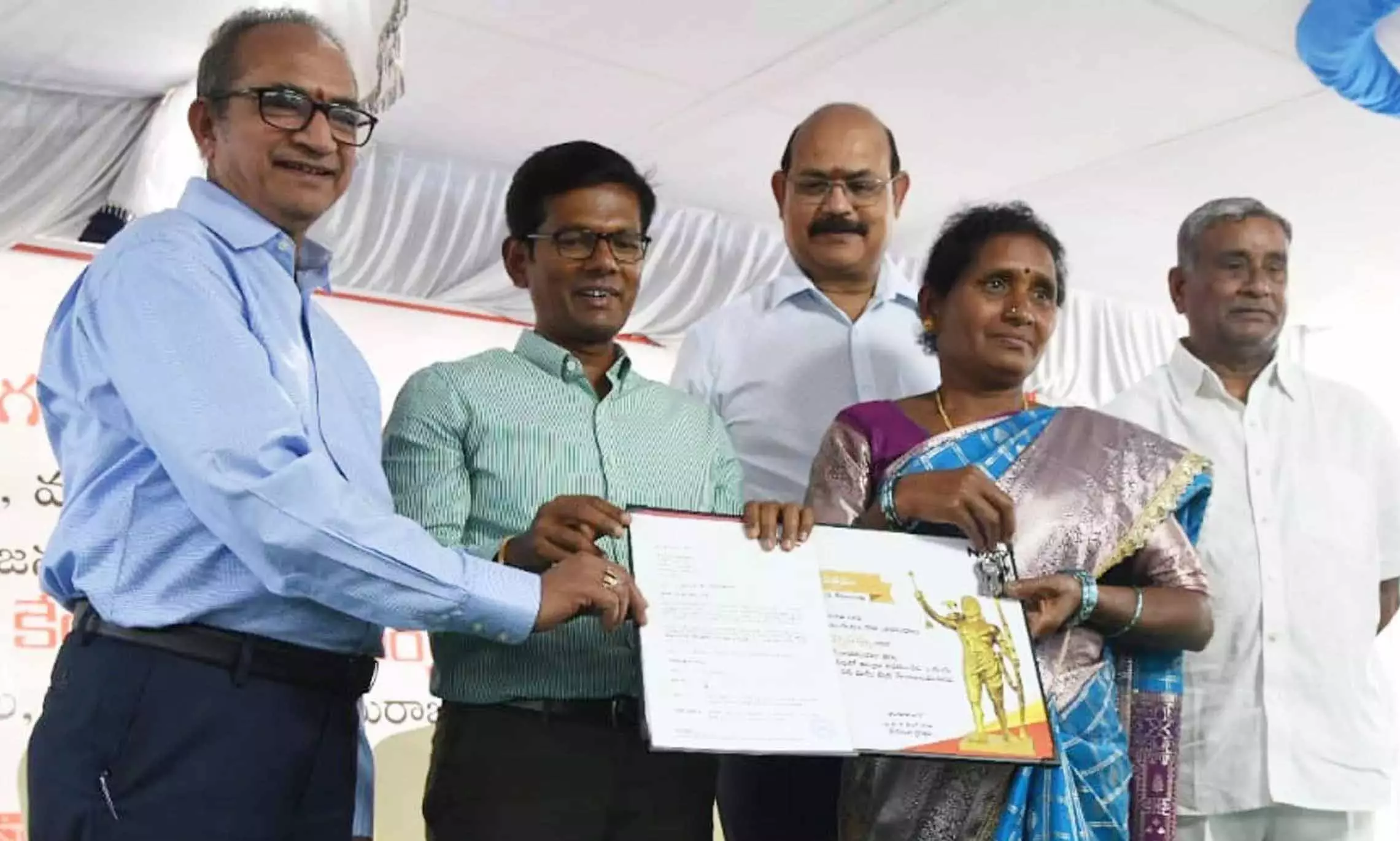 CSR Initiative: एएसआर में स्वतंत्रता सेनानी के वंशजों के लिए घर CSR Initiative: एएसआर में स्वतंत्रता सेनानी के वंशजों के लिए घर