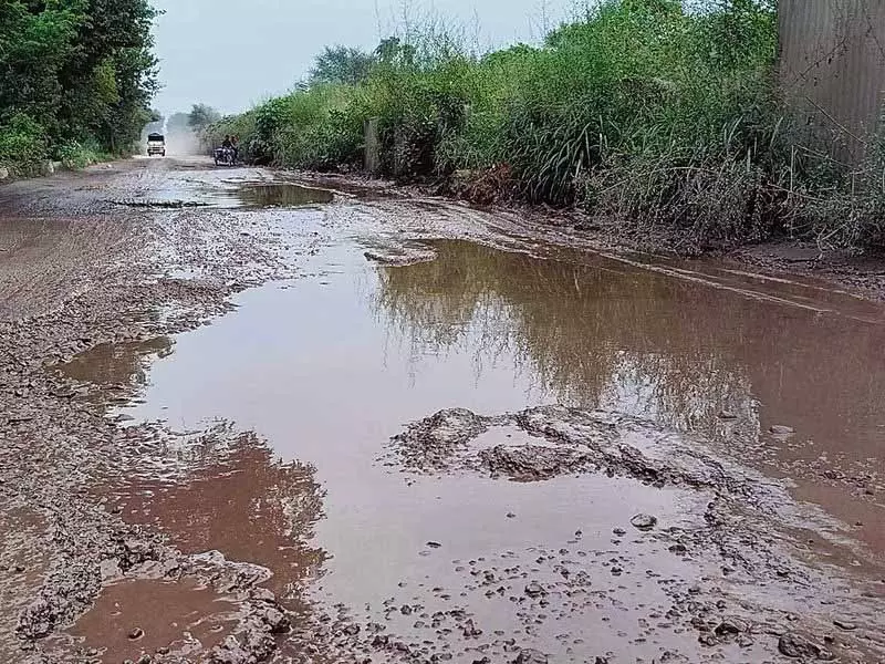 Punjab: मुफ्त की राजनीति और गुणवत्तापूर्ण जीवन के बीच चयन का समय Punjab: मुफ्त की राजनीति और गुणवत्तापूर्ण जीवन के बीच चयन का समय