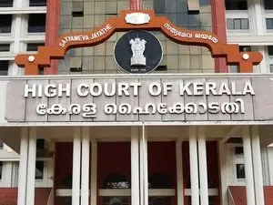 CSR scam case: पूर्व न्यायाधीश के खिलाफ एफआईआर पर केरल हाईकोर्ट चिंतित CSR scam case: पूर्व न्यायाधीश के खिलाफ एफआईआर पर केरल हाईकोर्ट चिंतित