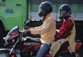 Saharanpur: दोपहिया वाहन चालक एवं सहयात्री का हेलमेट पहनना अनिवार्य: जिलाधिकारी Saharanpur: दोपहिया वाहन चालक एवं सहयात्री का हेलमेट पहनना अनिवार्य: जिलाधिकारी