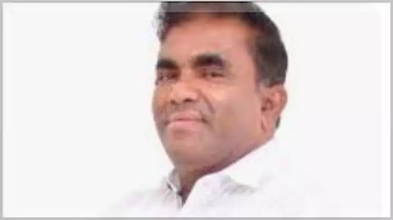 Velim विधायक क्रूज़ सिल्वा ने असोलना में नए पंचायत घर की आधारशिला रखी Velim विधायक क्रूज़ सिल्वा ने असोलना में नए पंचायत घर की आधारशिला रखी