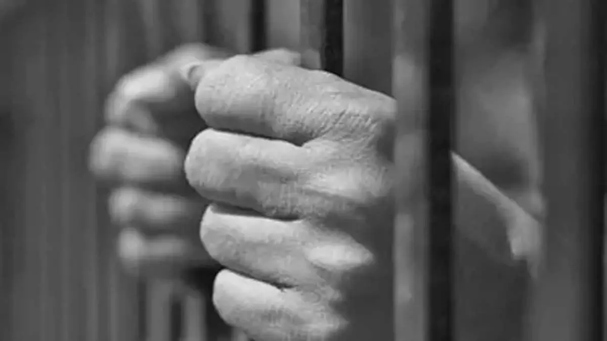 Telangana: 2 परिवार के 6 लोगों की हत्या के लिए आजीवन कारावास की सजा Telangana: 2 परिवार के 6 लोगों की हत्या के लिए आजीवन कारावास की सजा
