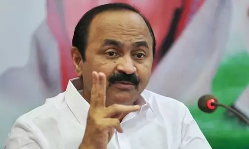 Kerala: सतीसन ने केरल के औद्योगिक विकास पर थरूर के दावों को खारिज किया Kerala: सतीसन ने केरल के औद्योगिक विकास पर थरूर के दावों को खारिज किया