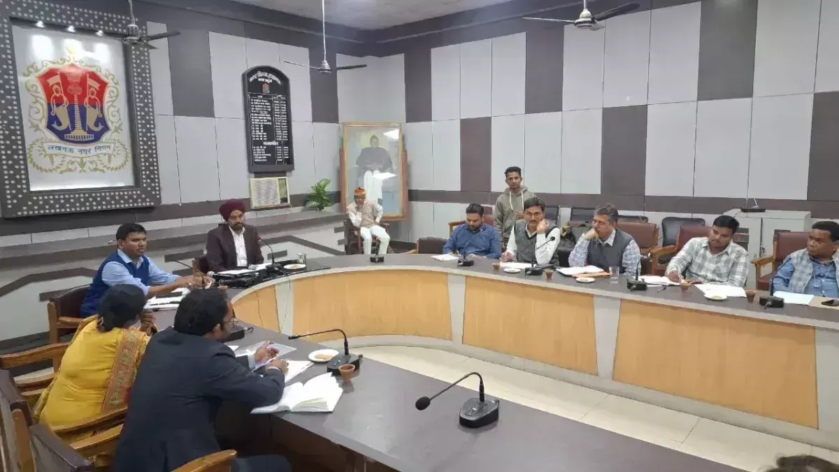 lucknow: नगर आयुक्त ने भीख मांगकर जीवनयापन करने वालों को लेकर चिंता जाहिर की