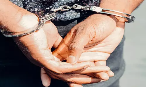 Telangana: फर्जी आईटी फर्म स्थापित करने के आरोप में व्यक्ति गिरफ्तार Telangana: फर्जी आईटी फर्म स्थापित करने के आरोप में व्यक्ति गिरफ्तार