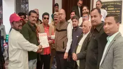 Pratapgarh: पुलिस पर अपराधियों को संरक्षण देने का आरोप