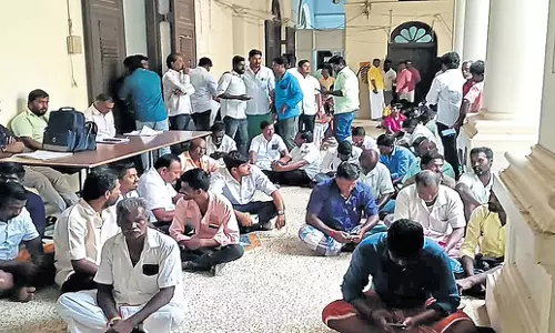 Tamil Nadu: सीबी-सीआईडी ने मारे गए लोगों की याचिकाओं पर की गई कार्रवाई का ब्योरा मांगा Tamil Nadu: सीबी-सीआईडी ने मारे गए लोगों की याचिकाओं पर की गई कार्रवाई का ब्योरा मांगा