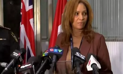 Canada: डेल्टा विमान दुर्घटना के बाद टोरंटो हवाई अड्डे ने दो रनवे बंद कर दिए