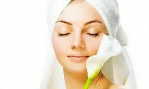 Beauty Tips: चेहरे पर लाएं नई ताजगी और चमक, लगाएं ये फेस पैक