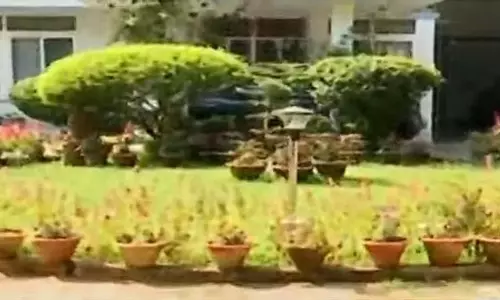 Odisha: सीबीआई ने आईएएस अधिकारी के भुवनेश्वर स्थित आवास पर छापा मारा Odisha: सीबीआई ने आईएएस अधिकारी के भुवनेश्वर स्थित आवास पर छापा मारा