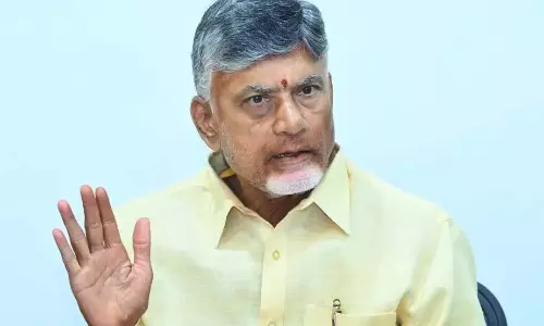 CM Naidu: आंध्र के जिलों को प्रदर्शन के आधार पर रैंक दी जाए