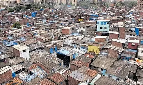 धारावी में अवैध निर्माणों की जांच: ड्रोन सर्वेक्षण बेंचमार्क के रूप में काम करेगा धारावी में अवैध निर्माणों की जांच: ड्रोन सर्वेक्षण बेंचमार्क के रूप में काम करेगा