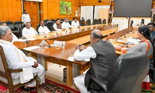 Karnataka : मुख्यमंत्री सिद्धारमैया ने दलित नेताओं के साथ बजट पूर्व बैठक की