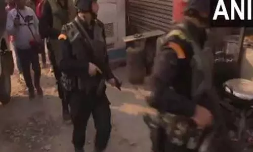 Patna के कंकड़बाग में गोलीबारी के बाद एसटीएफ, पुलिस ने घर की घेराबंदी की