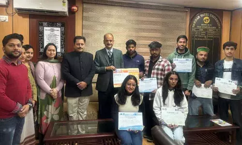 सरदार पटेल विश्वविद्यालय के छात्रों ने हमीरपुर NIT में हैकथॉन में चमकाया