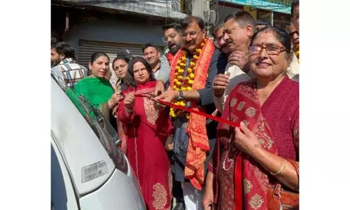 Jammu: विधायक ने शुरू की चौपहिया यात्री ऑटो सेवा