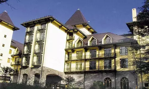 Wildflower Hall के लिए बोलियां आमंत्रित करने हेतु सलाहकार की नियुक्ति को मंजूरी
