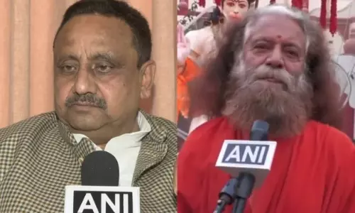 BJP सांसद प्रवीण खंडेलवाल और स्वामी चिदानंद सरस्वती ने ममता की मृत्यु कुंभ टिप्पणी की निंदा की