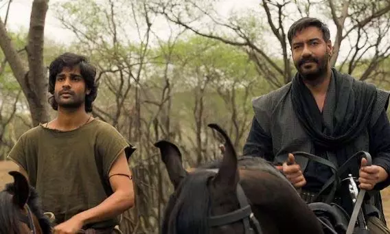 अजय देवगन ने पुरानी यादों को ताजा करते हुए भतीजे अमन देवगन का जन्मदिन मनाया अजय देवगन ने पुरानी यादों को ताजा करते हुए भतीजे अमन देवगन का जन्मदिन मनाया
