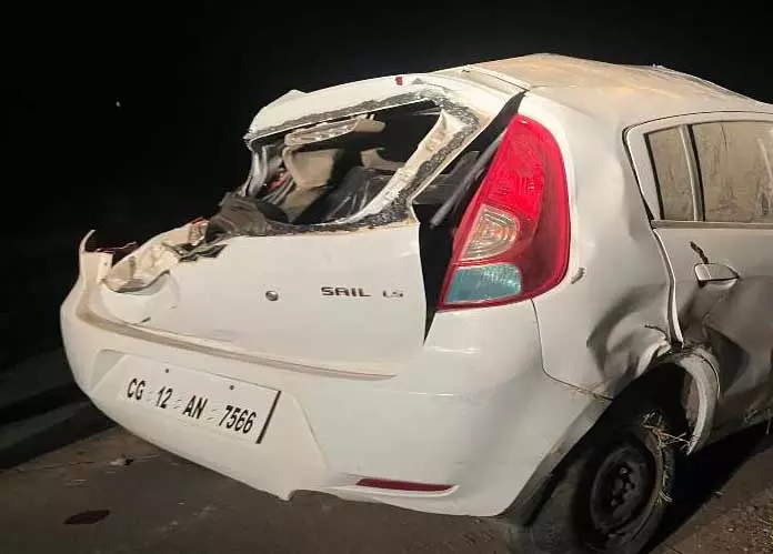 नींद की झपकी ने ली 2 जान! भीषण हादसे का शिकार हुए पति-पत्नी नींद की झपकी ने ली 2 जान! भीषण हादसे का शिकार हुए पति-पत्नी