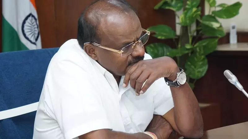 Karnataka: कुमारस्वामी बीमार, केंद्रीय मंत्री इलाज के लिए चेन्नई रवाना Karnataka: कुमारस्वामी बीमार, केंद्रीय मंत्री इलाज के लिए चेन्नई रवाना