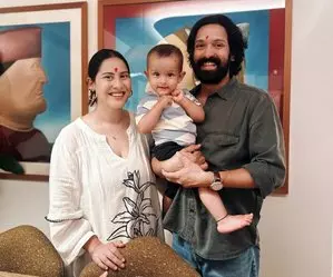 विक्रांत मैसी ने दिल को छू लेने वाली पारिवारिक Photo के साथ शादी की सालगिरह मनाई विक्रांत मैसी ने दिल को छू लेने वाली पारिवारिक Photo के साथ शादी की सालगिरह मनाई