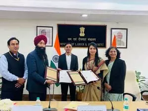 एनसीएस पोर्टल पर सालाना 10 लाख नौकरियों के होंगे अवसर, श्रम मंत्रालय ने अपना संग की साझेदारी एनसीएस पोर्टल पर सालाना 10 लाख नौकरियों के होंगे अवसर, श्रम मंत्रालय ने अपना संग की साझेदारी
