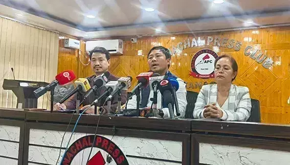 APDA ने स्वास्थ्य आयुक्त और सचिव के तबादले की मांग की APDA ने स्वास्थ्य आयुक्त और सचिव के तबादले की मांग की