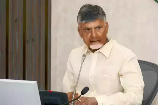 CM Naidu: केंद्र सरकार से मिर्च किसानों की सहायता के लिए कदम उठाने का आग्रह किया CM Naidu: केंद्र सरकार से मिर्च किसानों की सहायता के लिए कदम उठाने का आग्रह किया