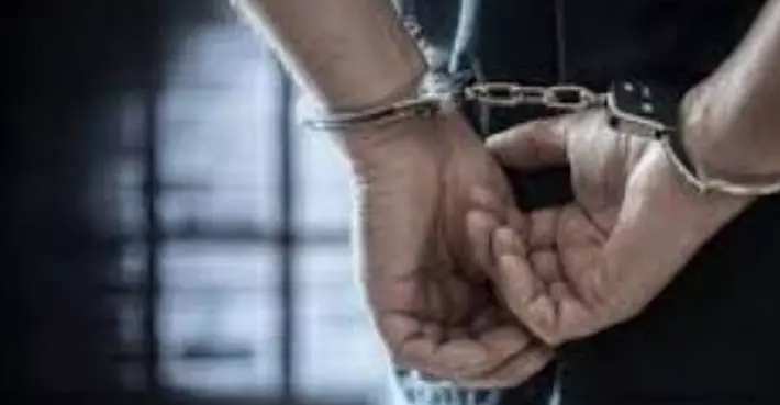 बस कंडक्टरों-ड्राइवरों के बीच हिंसक झड़प के कारण Margao में एक्वम रोड बंद बस कंडक्टरों-ड्राइवरों के बीच हिंसक झड़प के कारण Margao में एक्वम रोड बंद