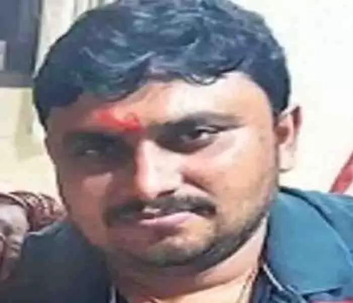 ED ने एनआरएचएम घोटाले के सरगना प्रमोद सिंह को धनबाद से गिरफ्तार किया ED ने एनआरएचएम घोटाले के सरगना प्रमोद सिंह को धनबाद से गिरफ्तार किया