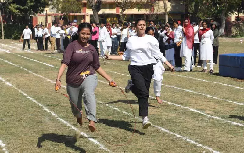 Malwa College में एथलेटिक्स मीट में विद्यार्थियों ने दिखाया हुनर Malwa College में एथलेटिक्स मीट में विद्यार्थियों ने दिखाया हुनर