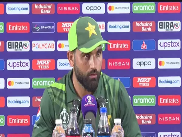 फखर जमान के जल्दी आउट होने से Pak का चैंपियंस ट्रॉफी का पहला मैच न्यूजीलैंड के खिलाफ खराब हो गया फखर जमान के जल्दी आउट होने से Pak का चैंपियंस ट्रॉफी का पहला मैच न्यूजीलैंड के खिलाफ खराब हो गया