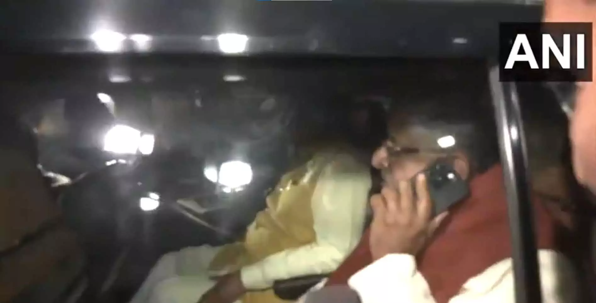 BIG BREAKING: भाजपा मुख्यालय पहुंचे दोनों पर्यवेक्षक BIG BREAKING: भाजपा मुख्यालय पहुंचे दोनों पर्यवेक्षक