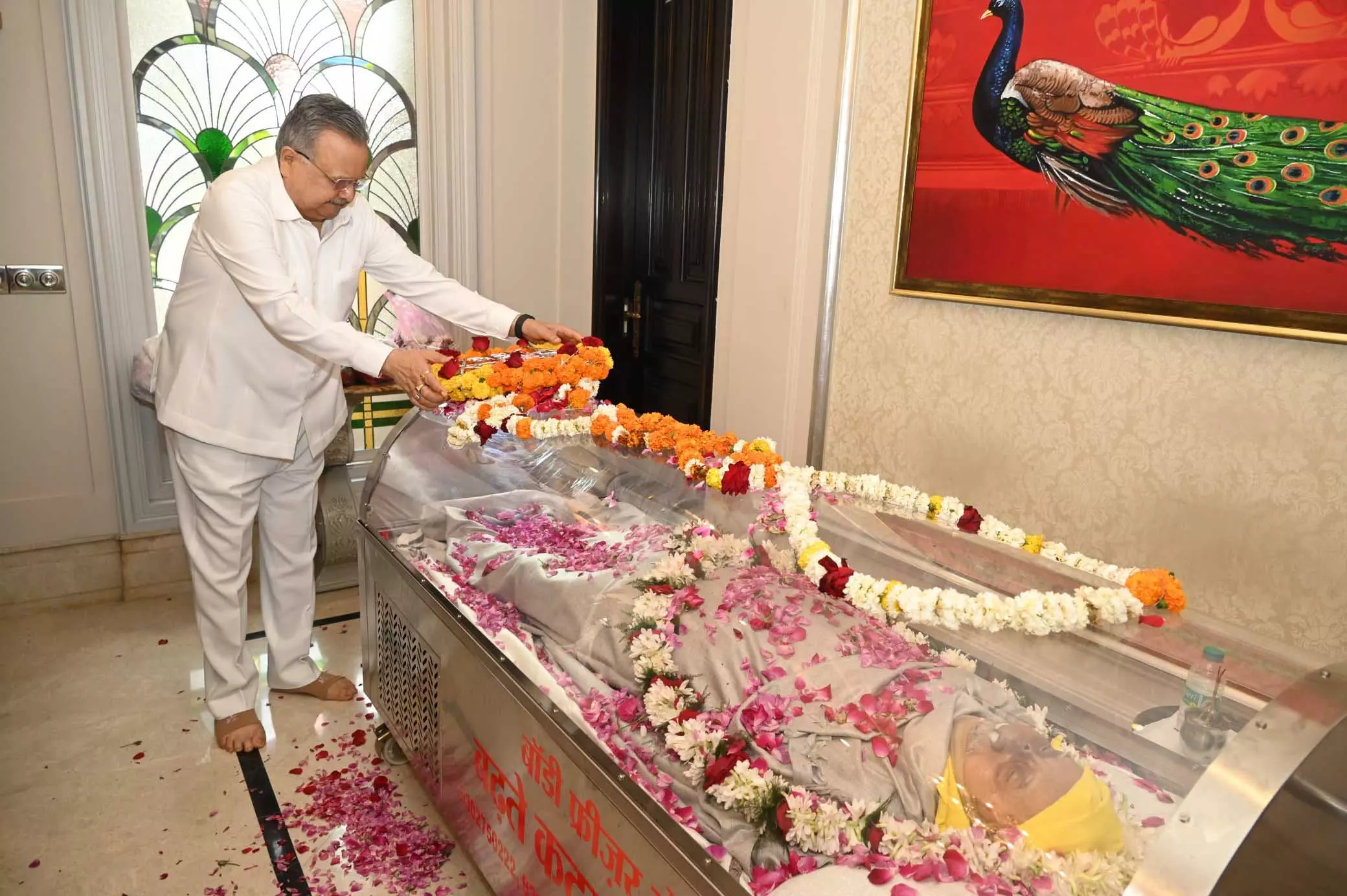 सुरजीत सिंह भाटिया को विधानसभा अध्यक्ष डॉ रमन सिंह ने दी श्रद्धांजलि सुरजीत सिंह भाटिया को विधानसभा अध्यक्ष डॉ रमन सिंह ने दी श्रद्धांजलि