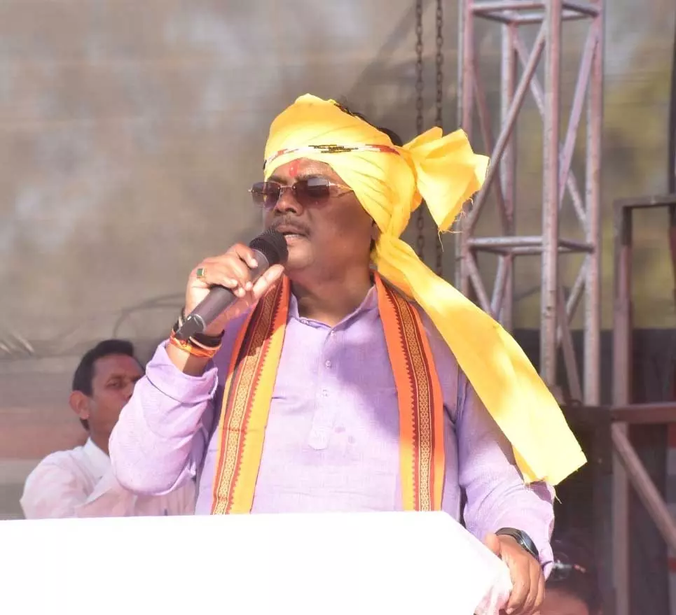 माता मावली मेले में शामिल हुए वन मंत्री केदार कश्यप माता मावली मेले में शामिल हुए वन मंत्री केदार कश्यप