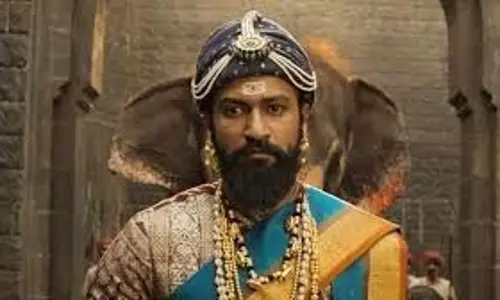 Chhaava Day 5: शाम को 91% ज्यादा टिकटें बिकीं, बॉक्स ऑफिस पर छावा से कड़ी टक्कर Chhaava Day 5: शाम को 91% ज्यादा टिकटें बिकीं, बॉक्स ऑफिस पर छावा से कड़ी टक्कर
