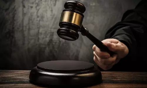 Hamirpur: विवाहिता की गला दबाकर हत्या मामले में पति व उसके मित्र को चार वर्ष कारावास की सजा Hamirpur: विवाहिता की गला दबाकर हत्या मामले में पति व उसके मित्र को चार वर्ष कारावास की सजा