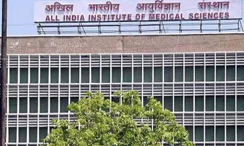 स्वास्थ्य मंत्रालय ने कॉलेजियम प्रणाली की समीक्षा के लिए एम्स प्रमुख को बुलाया
