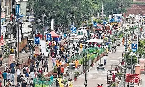 दिल्ली हाईकोर्ट ने चांदनी चौक के पुनर्विकास के लिए पैनल गठित करने का प्रस्ताव रखा दिल्ली हाईकोर्ट ने चांदनी चौक के पुनर्विकास के लिए पैनल गठित करने का प्रस्ताव रखा