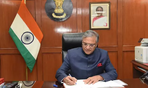 नवनियुक्त मुख्य चुनाव आयुक्त ज्ञानेश कुमार ने कार्यभार संभाला, जानें IAS के बारे में सब कुछ नवनियुक्त मुख्य चुनाव आयुक्त ज्ञानेश कुमार ने कार्यभार संभाला, जानें IAS के बारे में सब कुछ