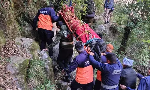 ब्रिटिश नागरिक की मौत, दूसरे को Dhauladhar से बचाया गया ब्रिटिश नागरिक की मौत, दूसरे को Dhauladhar से बचाया गया