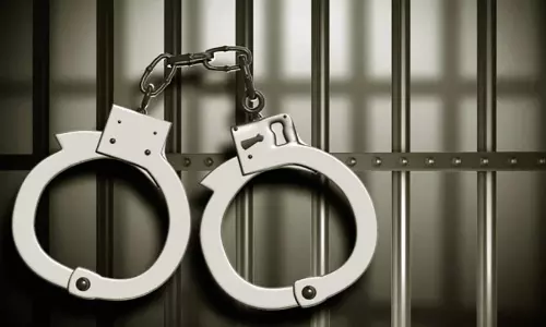 शराब के नशे में बस के अंदर युवती की बहादुरी: पाला निवासी गिरफ्तार