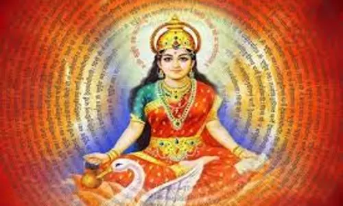 कैसे प्रकट हुईं Gayatri Mata? जानें किससे हुआ इनका विवाह