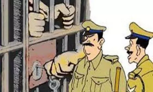 Meerapur: पुलिस ने 15000 के इनामी बदमाश को मुठभेड़ में दबोचा