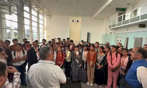 Himachal: युवा मस्तिष्कों के लिए वैश्विक संपर्क
