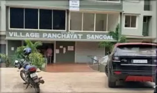 कथित भ्रष्टाचार-फंड कुप्रबंधन को लेकर Sankole ग्राम पंचायत की बैठक में तनाव कथित भ्रष्टाचार-फंड कुप्रबंधन को लेकर Sankole ग्राम पंचायत की बैठक में तनाव