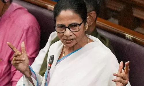 Mamata Banerjee की मृत्यु कुंभ टिप्पणी से साधु-संतों में नाराजगी, सार्वजनिक माफी की मांग