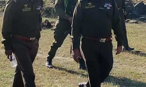 घुसपैठ की खबरों के बाद IGP ने कठुआ में सुरक्षा की समीक्षा की घुसपैठ की खबरों के बाद IGP ने कठुआ में सुरक्षा की समीक्षा की
